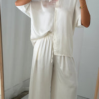 Conjunto acetinado branco