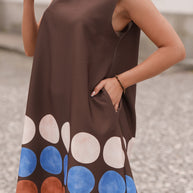 Vestido com bolas castanho