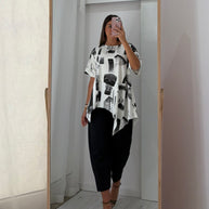 Tshirt assimétrica com desenhos