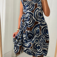 Vestido com pormenor e bolsos