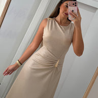 Vestido cerimónia bege