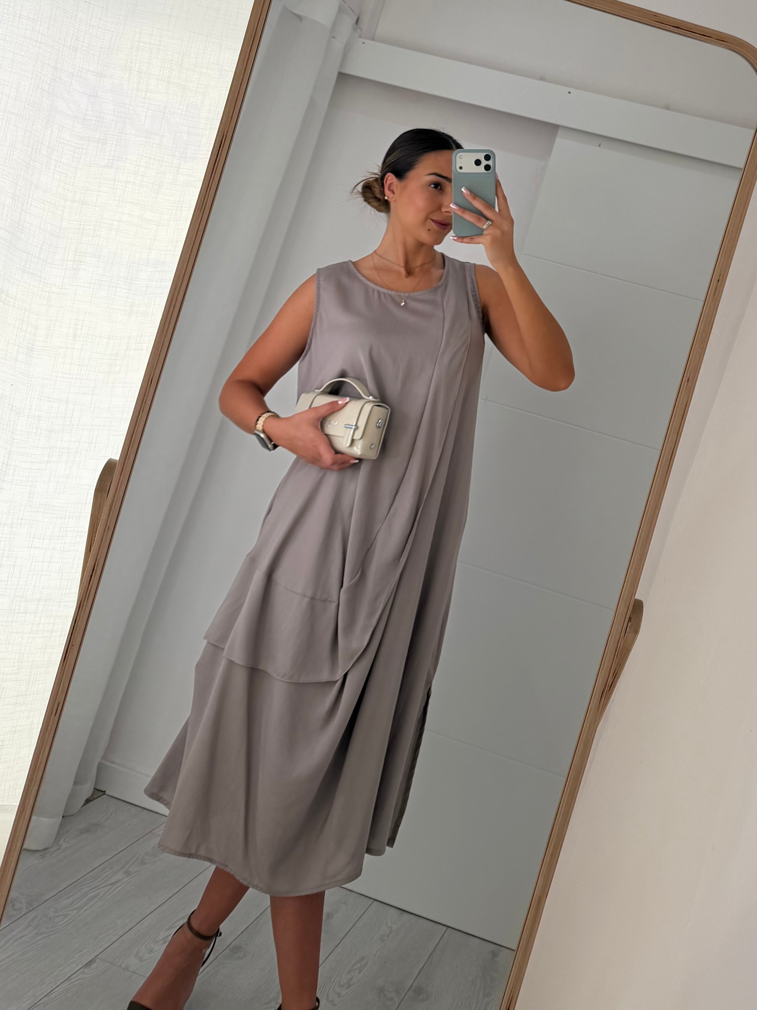 Vestido com toque macio - taupe