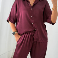 Conjunto acetinado bordeaux