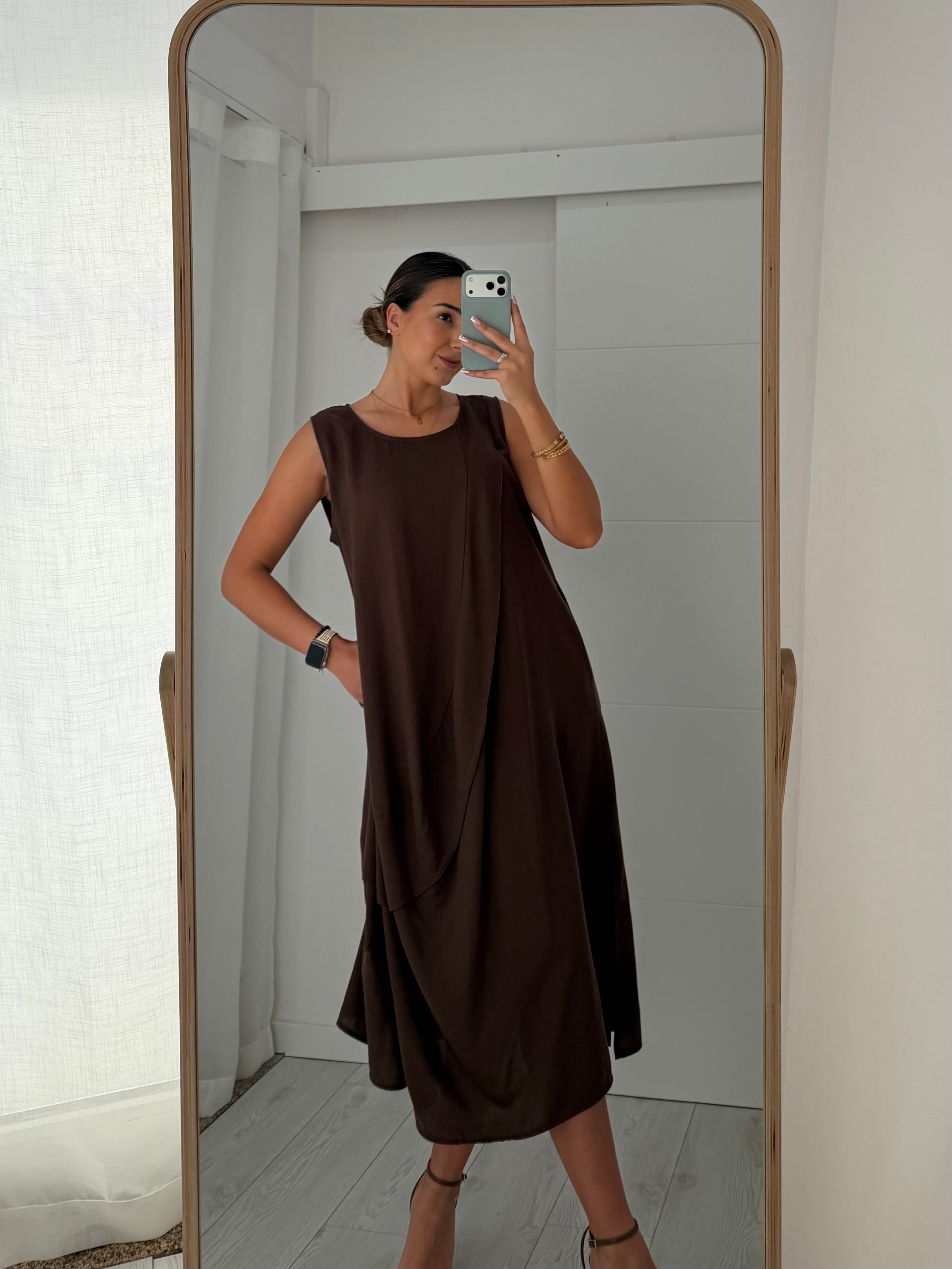 Vestido com toque macio - castanho