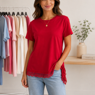 Tshirt assimétrica com renda
