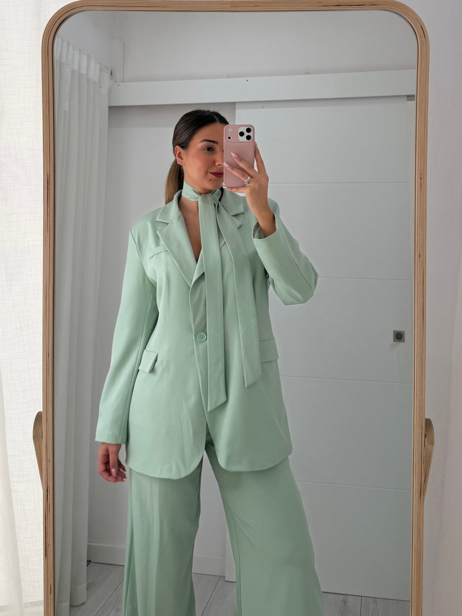 Conjunto alfaiataria verde água