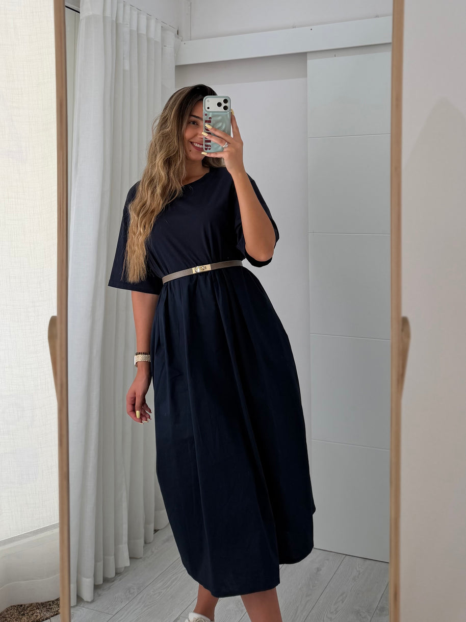 Vestido azul marinho com bolsos