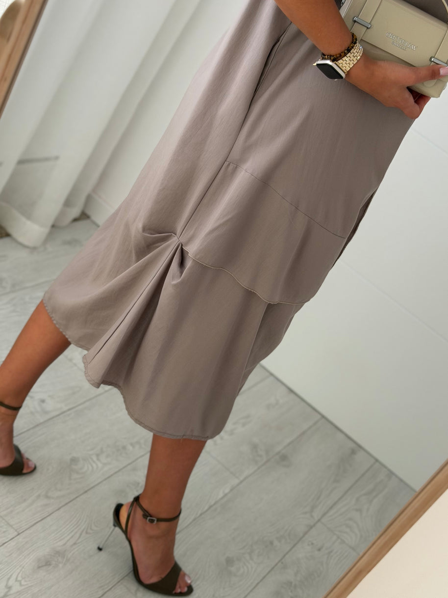 Vestido com toque macio - taupe
