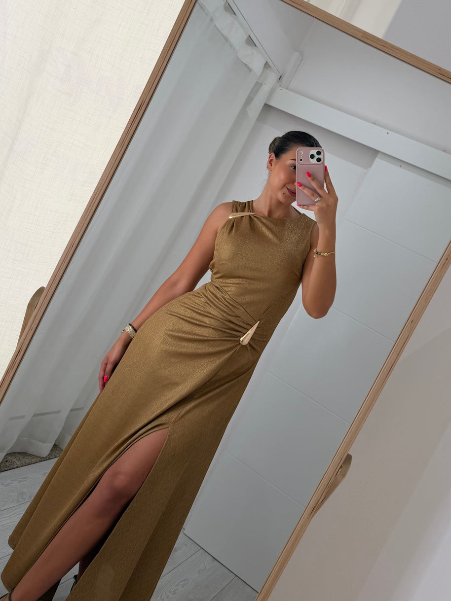 Vestido dourado - gota e racha