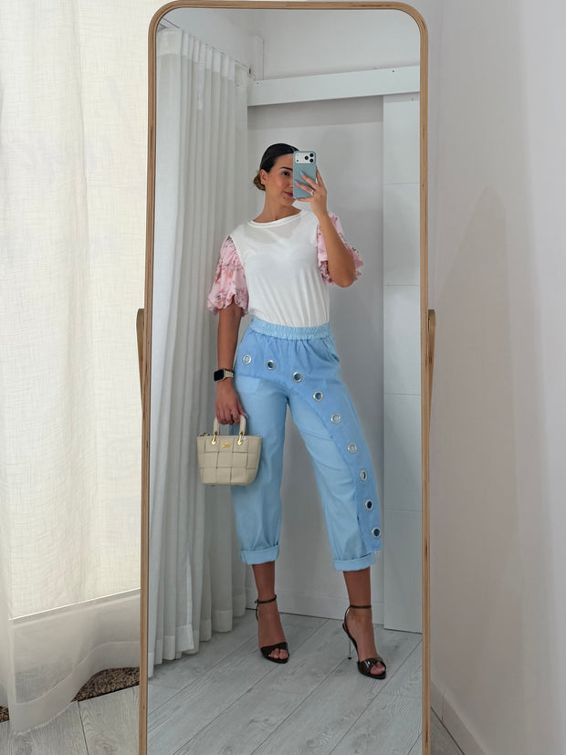 Calça azul bebé com argolas