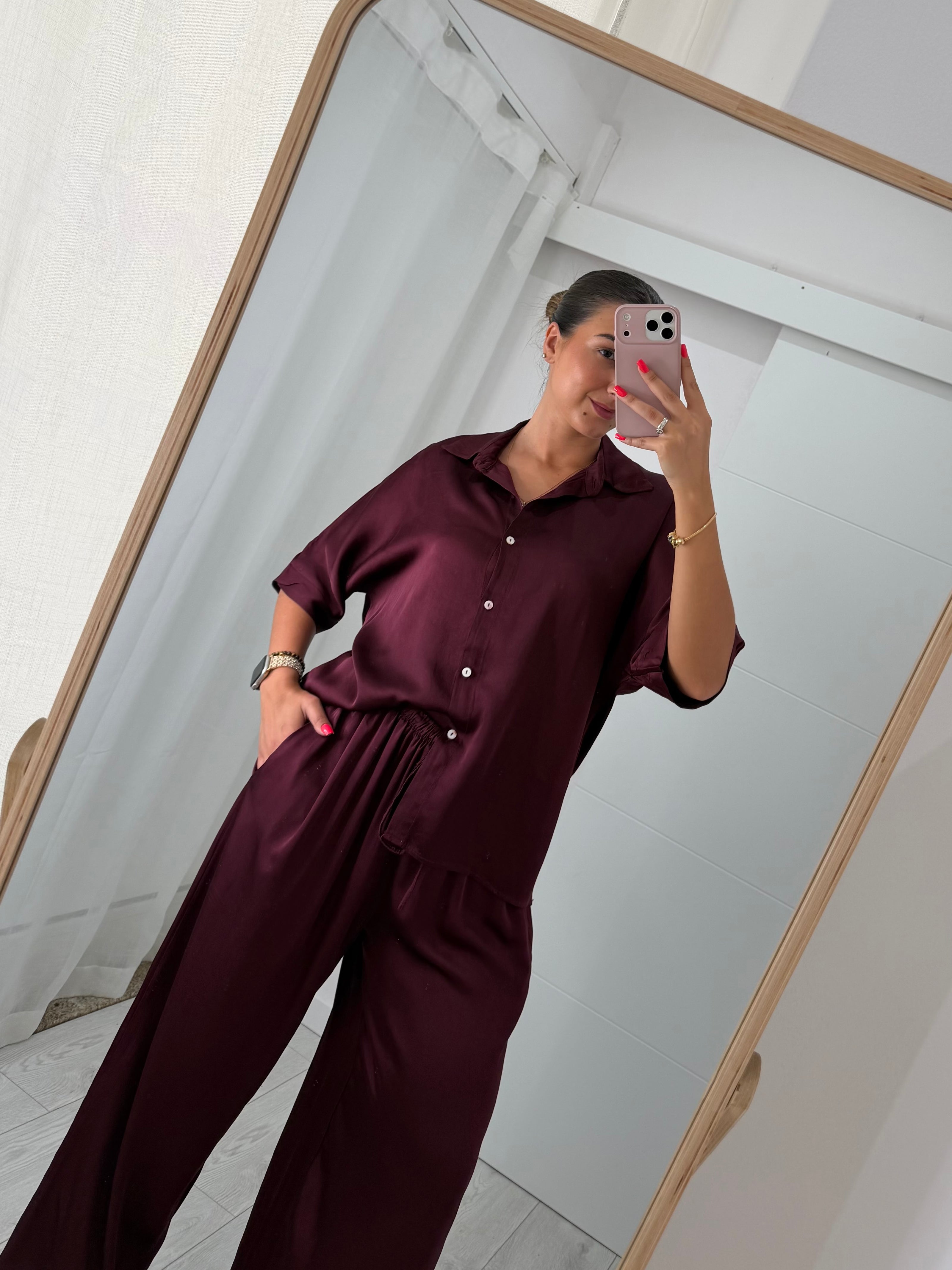 Conjunto acetinado bordeaux