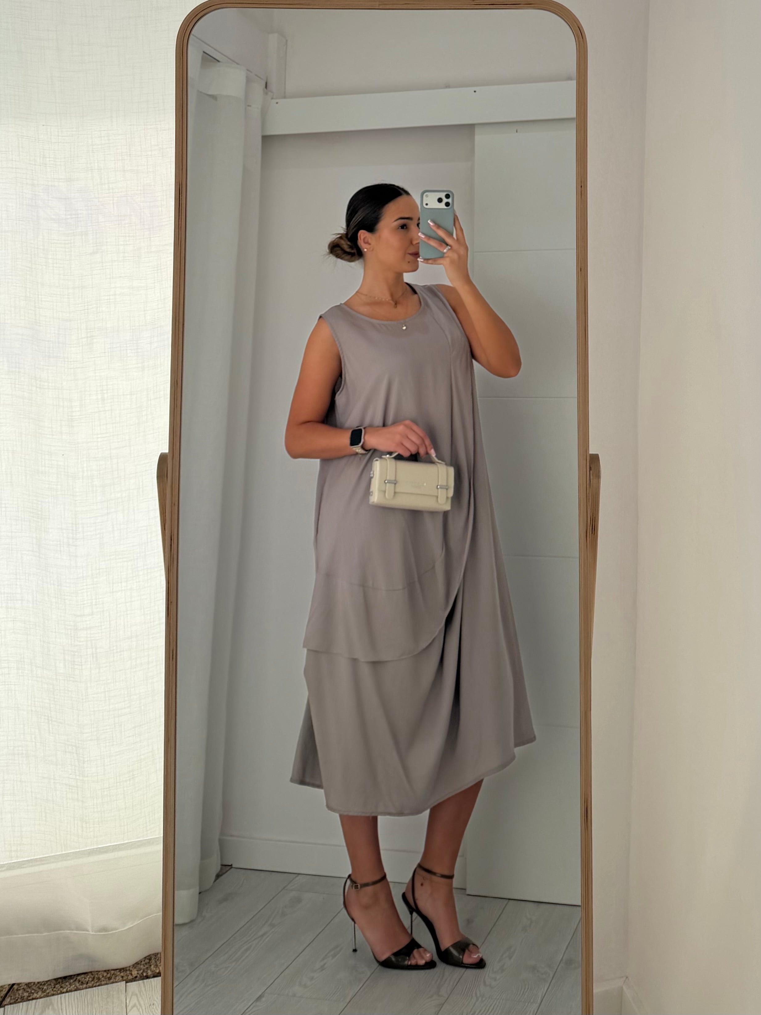Vestido com toque macio - taupe