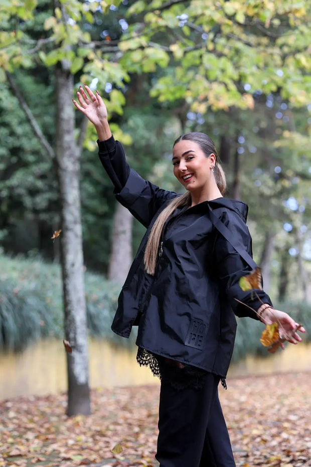 Parka Curta Hope Com Bolsos Preta